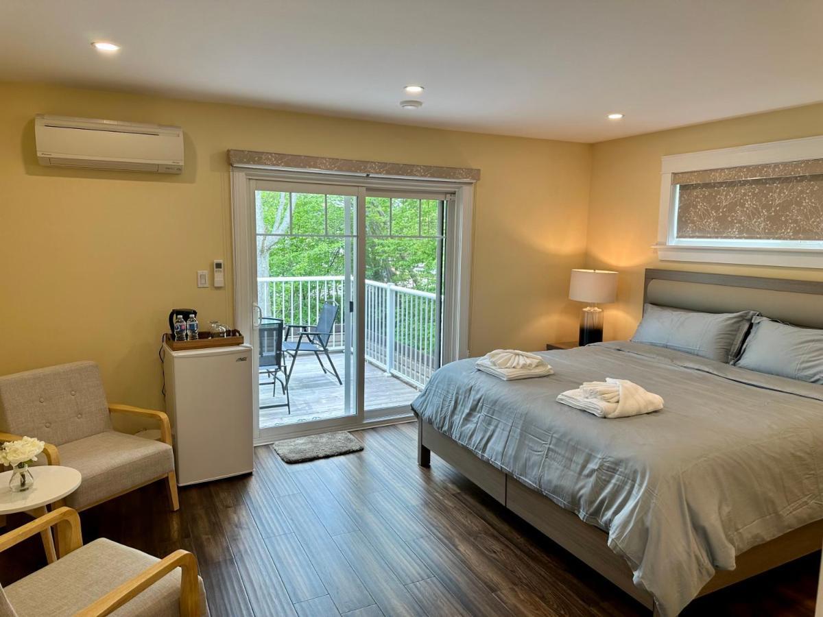 Lotus Moon Apartment Шарлъттаун Екстериор снимка